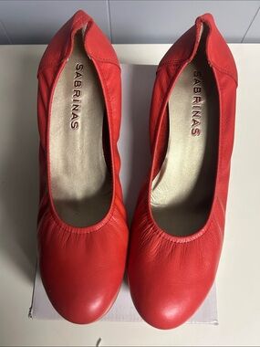 Sabrinas Red Leather Women's Heels - Classic Round-Toe Pumps
